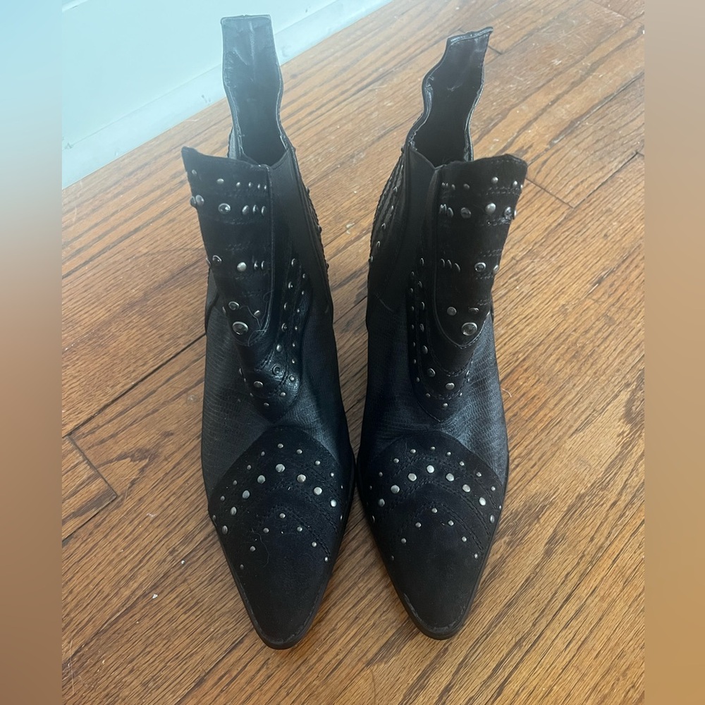 Coconuts Boots - Picture 3 of 5